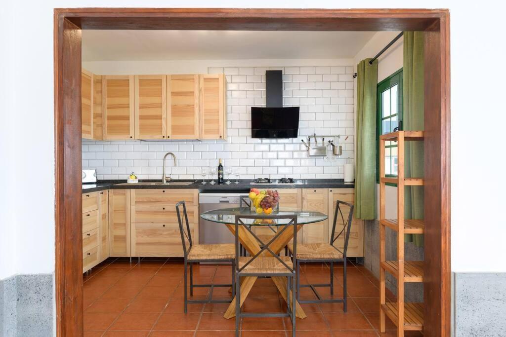 Hermosa Casa Vacacional, Muy Cerca A La Playa. Guatiza Exterior foto